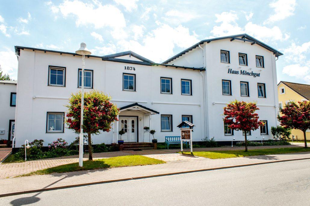 Hotel Haus Moenchgut Thiessow Eksteriør billede